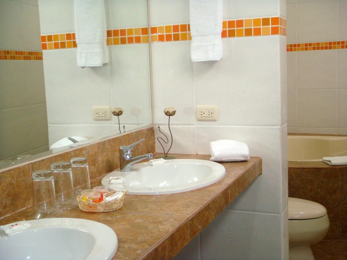Kajaca Suite Hotel Tomicaya ภายนอก รูปภาพ